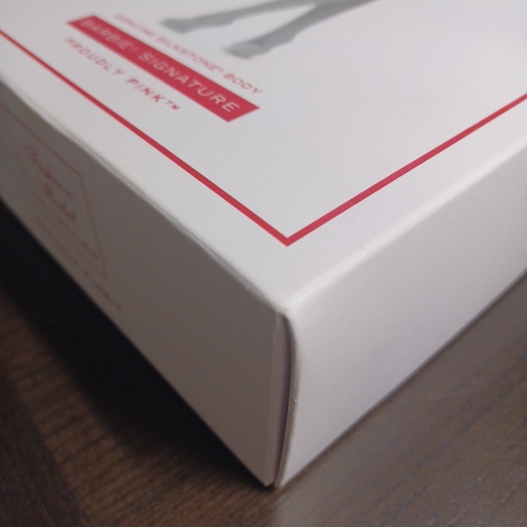 Barbie Signature Proudly Pink Genuine Silkstone Body Doll Mattel FXD50 KLL522 - Picture 16 of 16